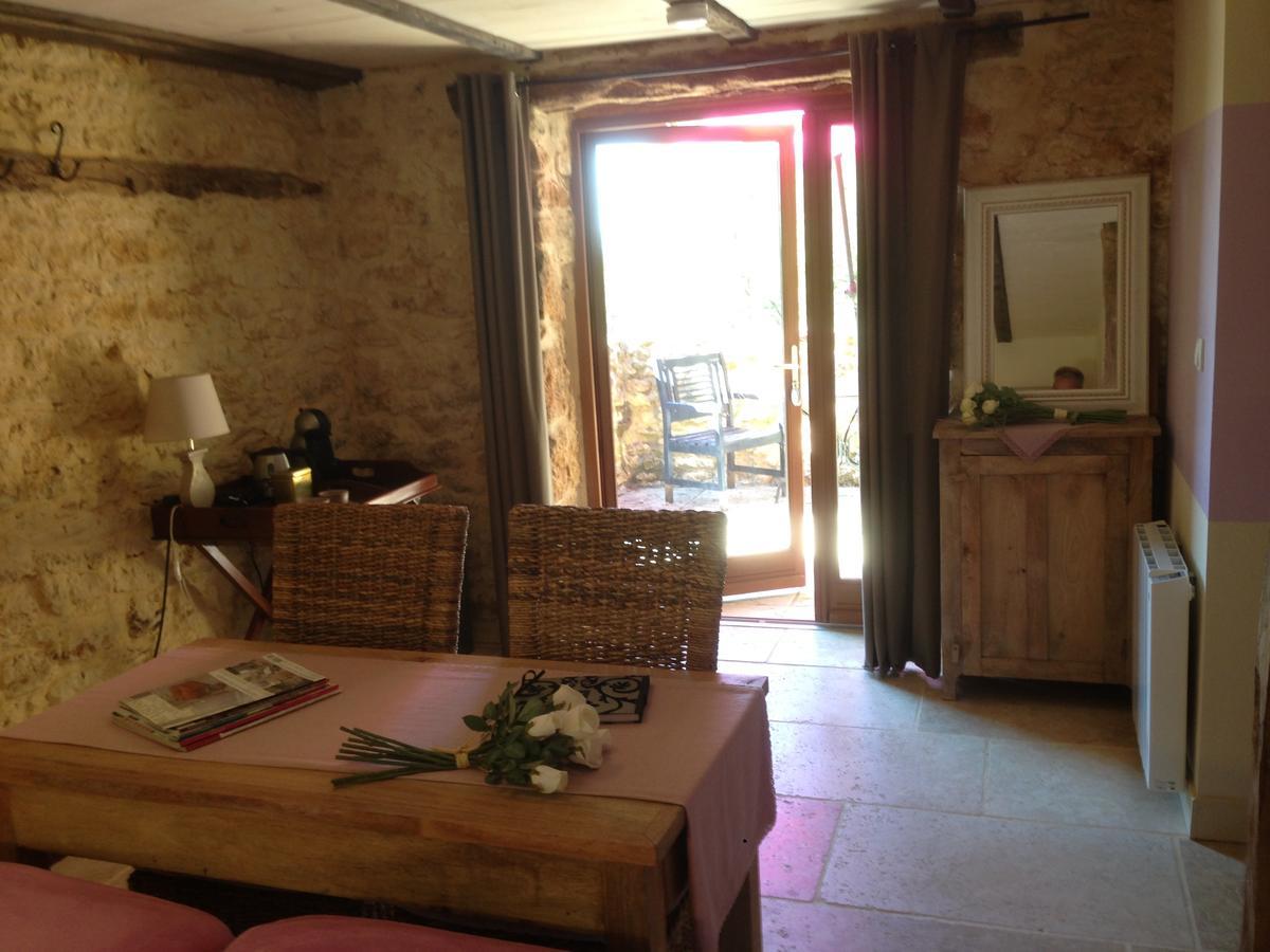 Bed and Breakfast Lo Petit Cretsou Simeyrols Zewnętrze zdjęcie