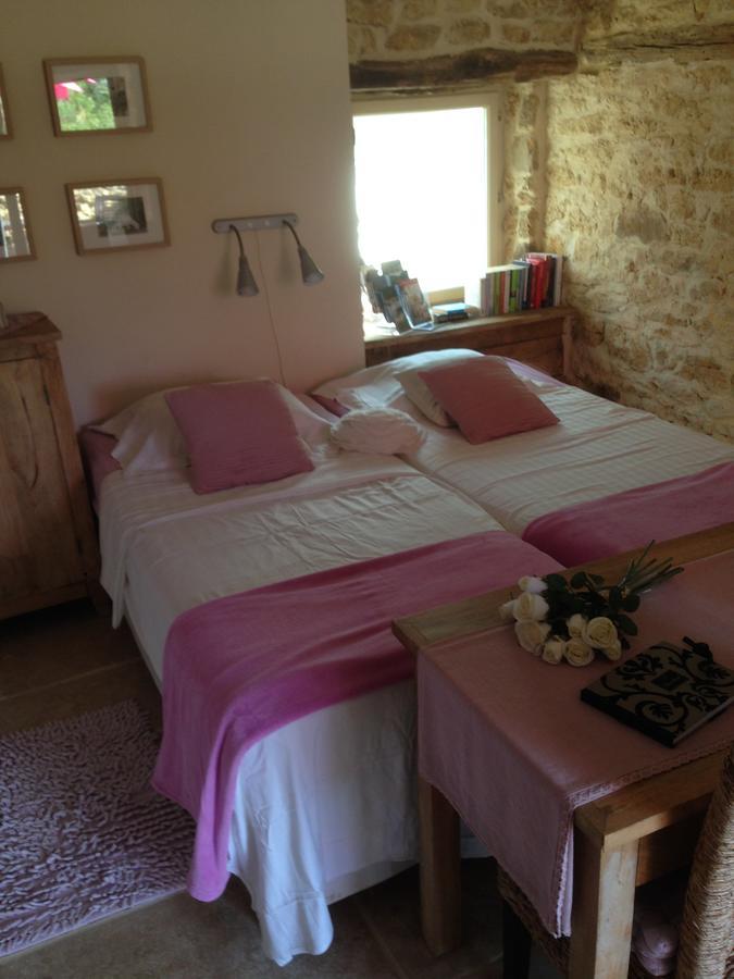 Bed and Breakfast Lo Petit Cretsou Simeyrols Zewnętrze zdjęcie